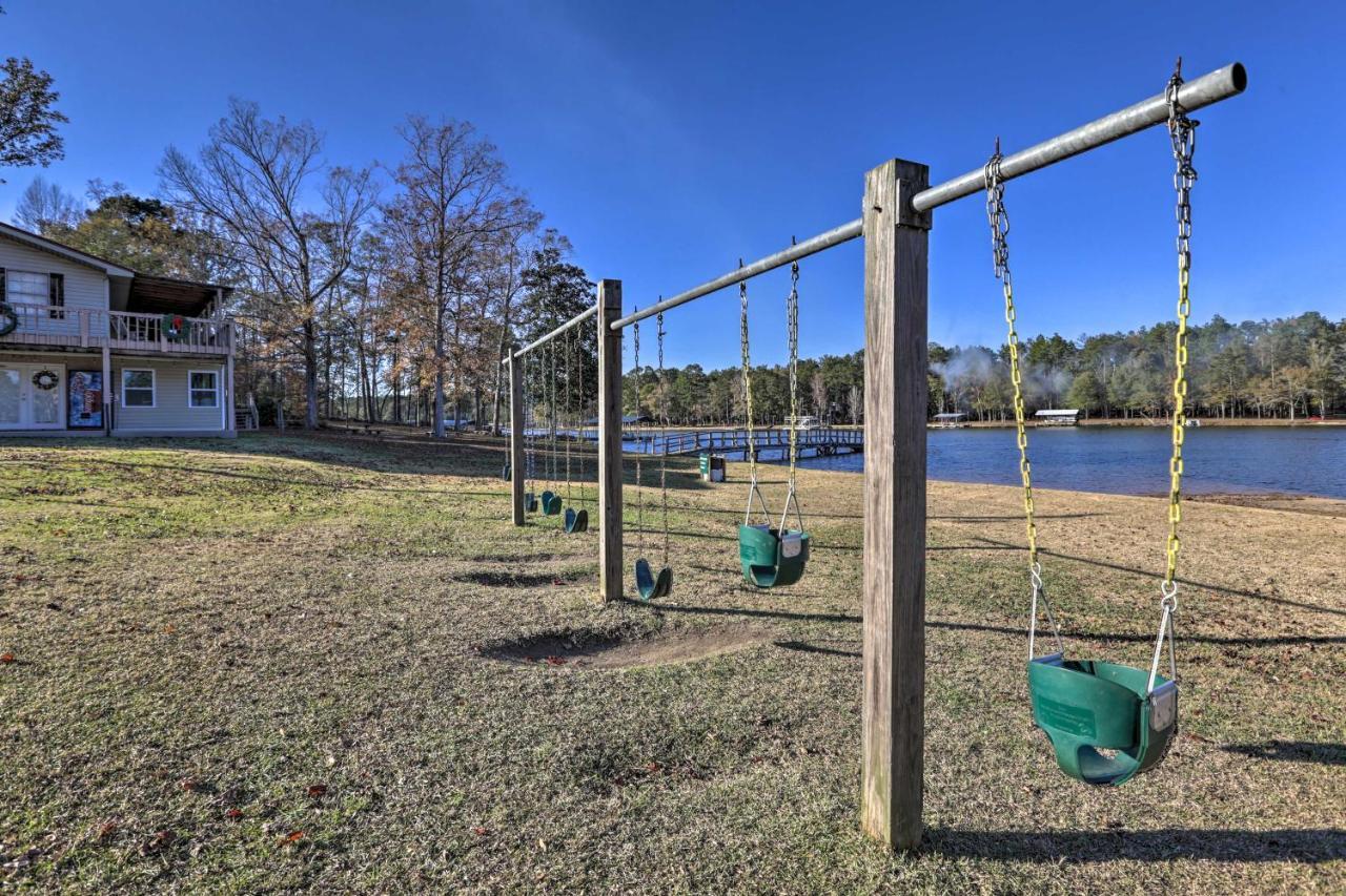 White Oak Creek Home With Views, Deck And Pool Access! Eufaula Exterior photo