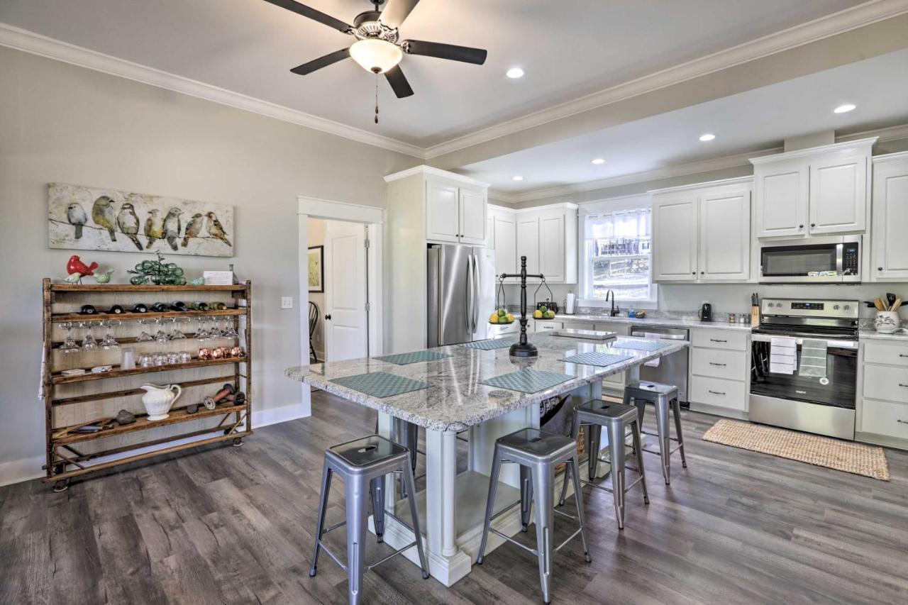 White Oak Creek Home With Views, Deck And Pool Access! Eufaula Exterior photo